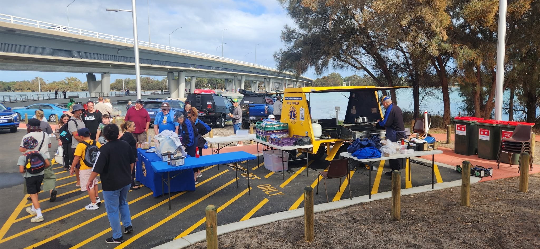 Mandurah Lions serving families beside the river
